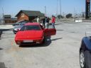 06/07/2003 11:54 - Lotus Sprit Turbo - Excepcional coche el Lotus Sprit turbo, convenientemente escoltado a ambos lados. - 